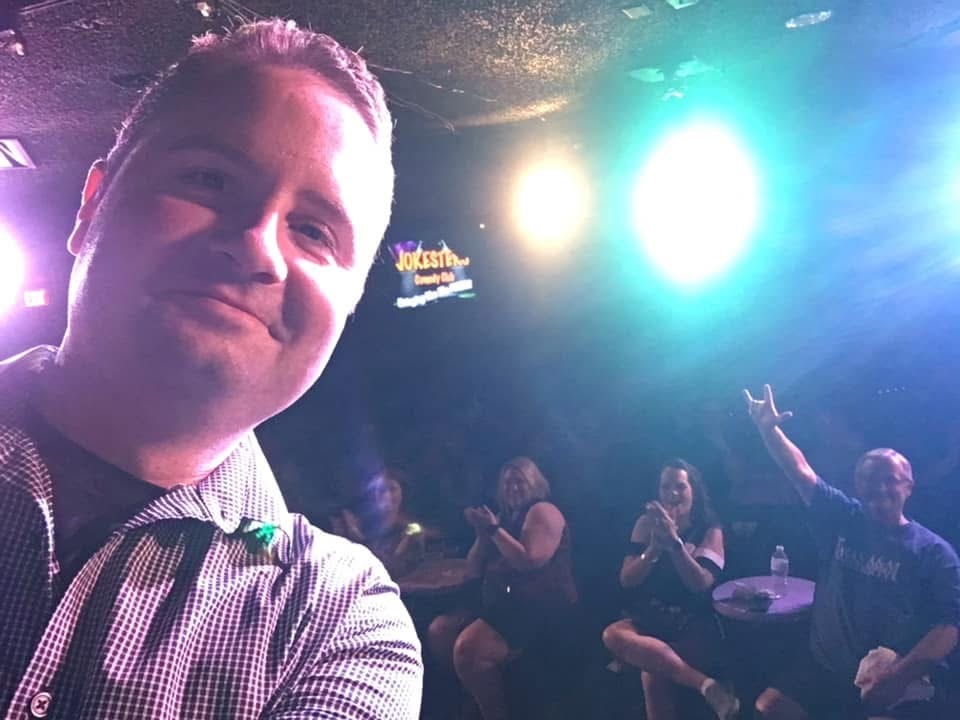 Brandon selfie with crowd